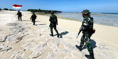 Prajurit Yonangmor 2 Marinir Gelar Patroli di Pulau Ndana Rote
