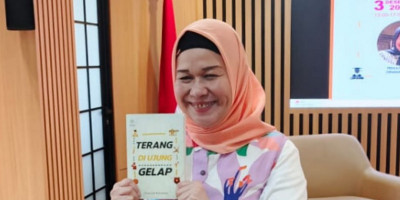 Dinawati Batubara Luncurkan Buku 