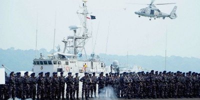 Pangkoarmada III Hadiri Puncak Peringatan Hari Armada RI  di Surabaya