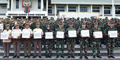 Danjen Kopassus dan PT Japfa Bagikan 3.000 Ikan Baramundi