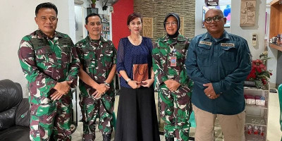 Paramasatya Beri Tali Asih untuk Keluarga Almarhum Mayor Laut Agustinus