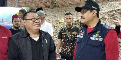 Ketua SMSI Firdaus 'Jebak' Gus Ipul dan Kadinsos se-Indonesia