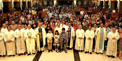 Kardinal Suharyo Lantik Pengurus OCI di Pekanbaru