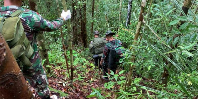 Satgas Yonzipur 5/ABW  Patroli Menyisir Taman Nasional Betung Kerihun
