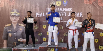 Ivan Ghifary Karo Karo Sabet Emas di Karate Open Championship II