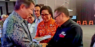 Firdaus, Pengusul Gelar Pahlawan untuk RM Margono Dapat Penghargaan FORMAS