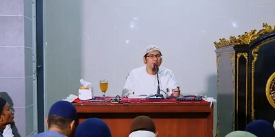 Inspirasi Jumat, Ustadz Lalu Ahmad Yani Ingatkan Tetap Berpegang Teguh Pada Sunnah Nabi di Zaman Fitnah