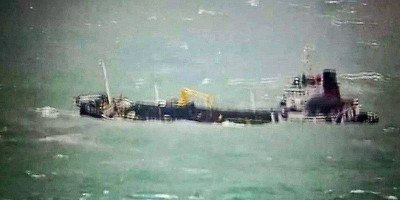 KN. Tanjung Datu-301 Selamatkan ABK MT Silver Sincere yang Tenggelam