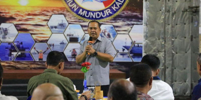 TNI AL Se-Wilayah Biak Gelar Ngopi Bersama Forkopimda di KRI Banjarmasin-592