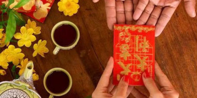Hindari Memberikan Hadiah Ini Saat Imlek, Nomor 1 Paling Tabu