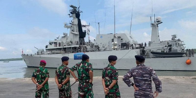 KRI Bung Tomo-357 Sedang Arungi Samudera Hindia Menuju AMAN Exercise 2025