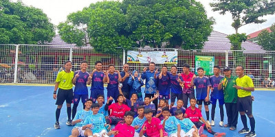 Hebat! Santri Pesantren Tahfizh Daarul Qur'an Lampung Juara Lomba Futsal di MAN 1 Poncowati Lampung Tengah