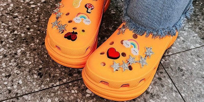 Crocs Bae Clog Kembali Hadir: Gaya Ikonik dengan Sentuhan Nyaman dan Trendi