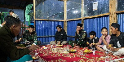 Buka Puasa Bersama, Wujud Kedekatan Satgas Yonif 112/Dharma Jaya Dengan Masyarakat Dolinggame Distrik Ilu