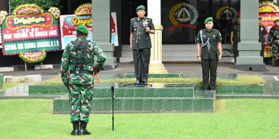 Pusterad Gelar Upacara Peringati HUT ke-36