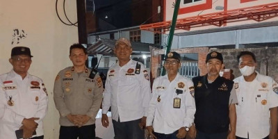 Imam Musanto Pantau Lalu Lintas Pospam Secawan Saat Malam Takbiran