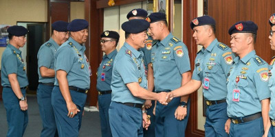Pangkoarmada RI Terima Laporan Kenaikan Pangkat 9 Pamen 