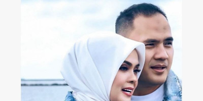 King Saipul Jamil Kembali Berduet Dengan Pacarnya Neng Dessy Lewat Single Adik Kaka