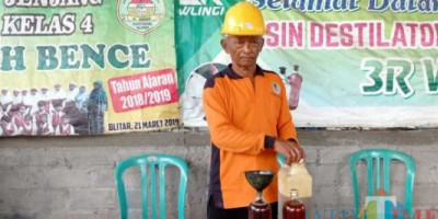 BBM Murah di Blitar: Bensin Olahan Kakek Seharga Rp7.000/Liter Perlu Dukungan Pemerintah