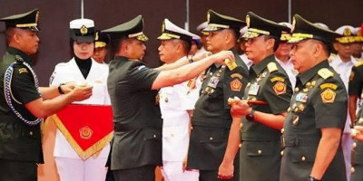 Letjen TNI Kunto Arief Terdampak Rotasi Besar TNI, Panglima Tegaskan Proses Penyegaran dan Regenerasi