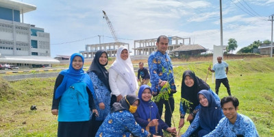 Hijaukan Kampus, Jaga Masa Depan: Fakultas Pertanian Unimal Tanam 5.100 Pohon  