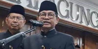 Gubernur DKI Jakarta Lantik 59 Pejabat Baru, Tegaskan Profesionalisme dan Larangan Percaloan Jabatan