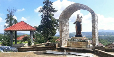 Keindahan Patung Bunda Maria di Putri Karmel Wae Lengkas Ruteng