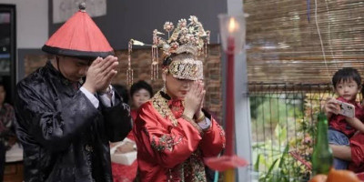 Sakralnya Cio Tao: Tradisi Memohon Restu Leluhur di Pernikahan Tionghoa Benteng