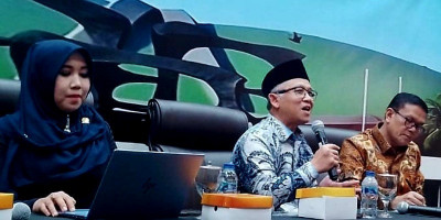  Atip Latipulhayat: Revisi UU Sisdiknas Harus Satukan Sistem Pendidikan Nasional
