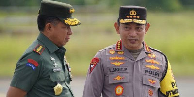 TNI dan Polri Bukan Aparat Bayaran!
