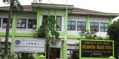 Duka Warga Bekasi Diperparah Sistem Dukcapil yang Tak Manusiawi