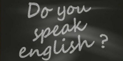 Bahasa Inggris dan Citra Internasional: Mengapa Pejabat Indonesia Harus Mampu?