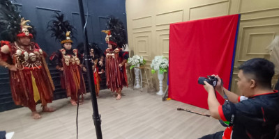 Sanggar Kamang Wangko Woloan Dokumentasikan Tradisi Lisan dan Cerita Berbahasa Tombulu