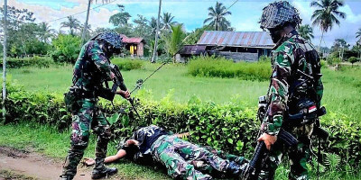 Yonif 11 Marinir Tembus Hutan Papua, Siap Lawan Sniper dan Serangan Musuh