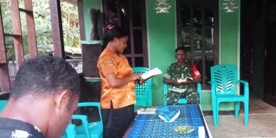 Babinsa Biak Barat Aktif Ikut Rapat Pemuda Kampung Mardori