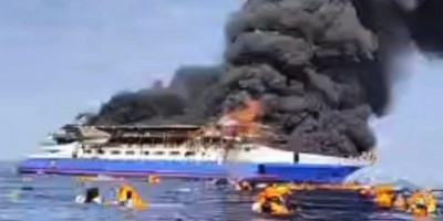 Tragedi KM Barcelona 5 Terbakar di Laut Sulut: Satu Tewas, Penumpang Panik Lompat ke Laut