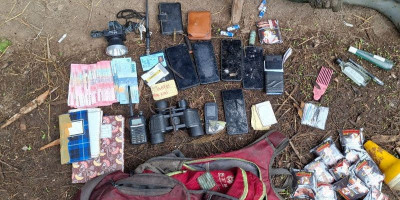 TNI Buktikan Tajinya! OPM Kocar-Kacir, Senjata dan Uang Ilegal Diamankan