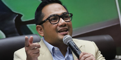 Ketua Komisi II DPR Sebut Pemerintah Ingin BUMD Naik Kelas