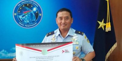 Pesawat Latih FASI Jatuh di Bogor, Mantan Kadispen AU Marsma Fajar Adrianto Gugur