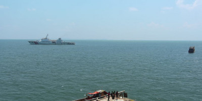 Bakamla RI Evakuasi KM Aneka Jaya Terbalik di Perairan Pulau Cucu Petong