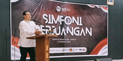 Simfoni Perjuangan: Prof. Rokhmin Dahuri Sebut Kemerdekaan Bukan Hanya Sejarah, Tetapi Semangat Setiap Generasi
