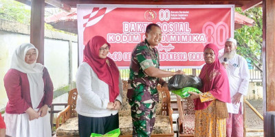 Kodim 1710/Mimika Gelar Bakti Sosial bagi Sembako kepada Kaum Dhuafa dan Mualaf