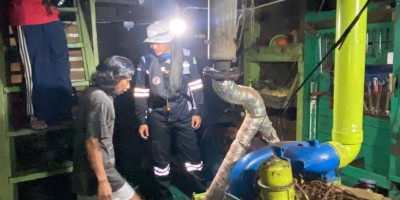 Bakamla RI Berhasil Selamatkan Kapal Nelayan Mati Mesin di Perairan Batam