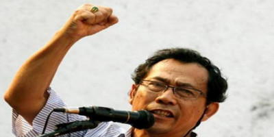 Presiden untuk Bangsa Indonesia: Orasi Sri-Bintang Pamungkas dan UUD 1945