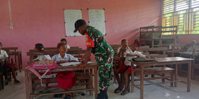 Babinsa Kunjungi SDN Nermnu dan Tanamkan Semangat Belajar dan Cinta Tanah Air