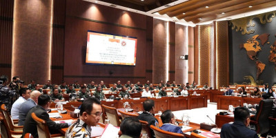 Wakil Panglima TNI Hadiri Rapat Kerja Bersama Komisi I DPR RI