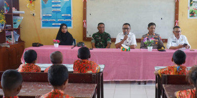 Launching MBG, Plt Sekda Biak Numfor Pastikan Gizi Anak Sekolah Terjamin