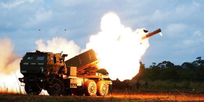Panglima TNI Dampingi Menhan RI Tinjau Latihan Puncak Super Garuda Shield di Baturaja