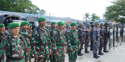 Perkuat Stabilitas Keamanan, Kodim 1708/BN Ikut Apel Gabungan TNI-Polri dan Satpol PP di Biak
