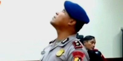 Tanda Salib Kompol Cosmas di Ruang Sidang, Tanda Harapan